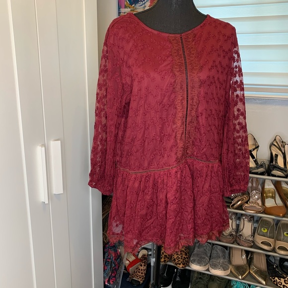 Lace top - Picture 2 of 4